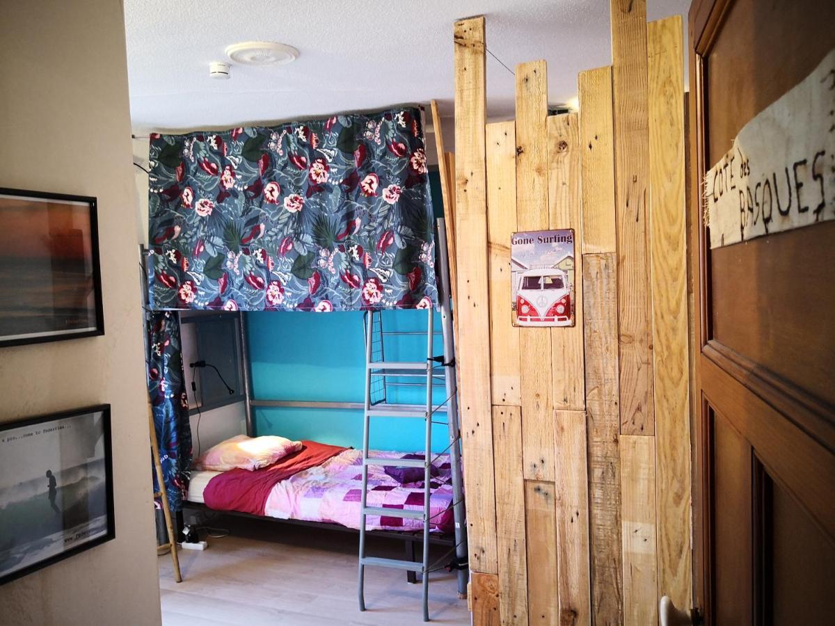 Surf Hostel Biarritz Bagian luar foto