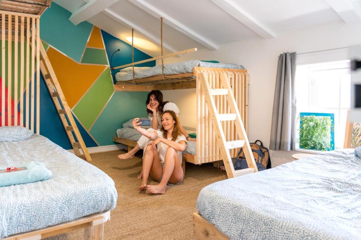 Surf Hostel Biarritz Bagian luar foto