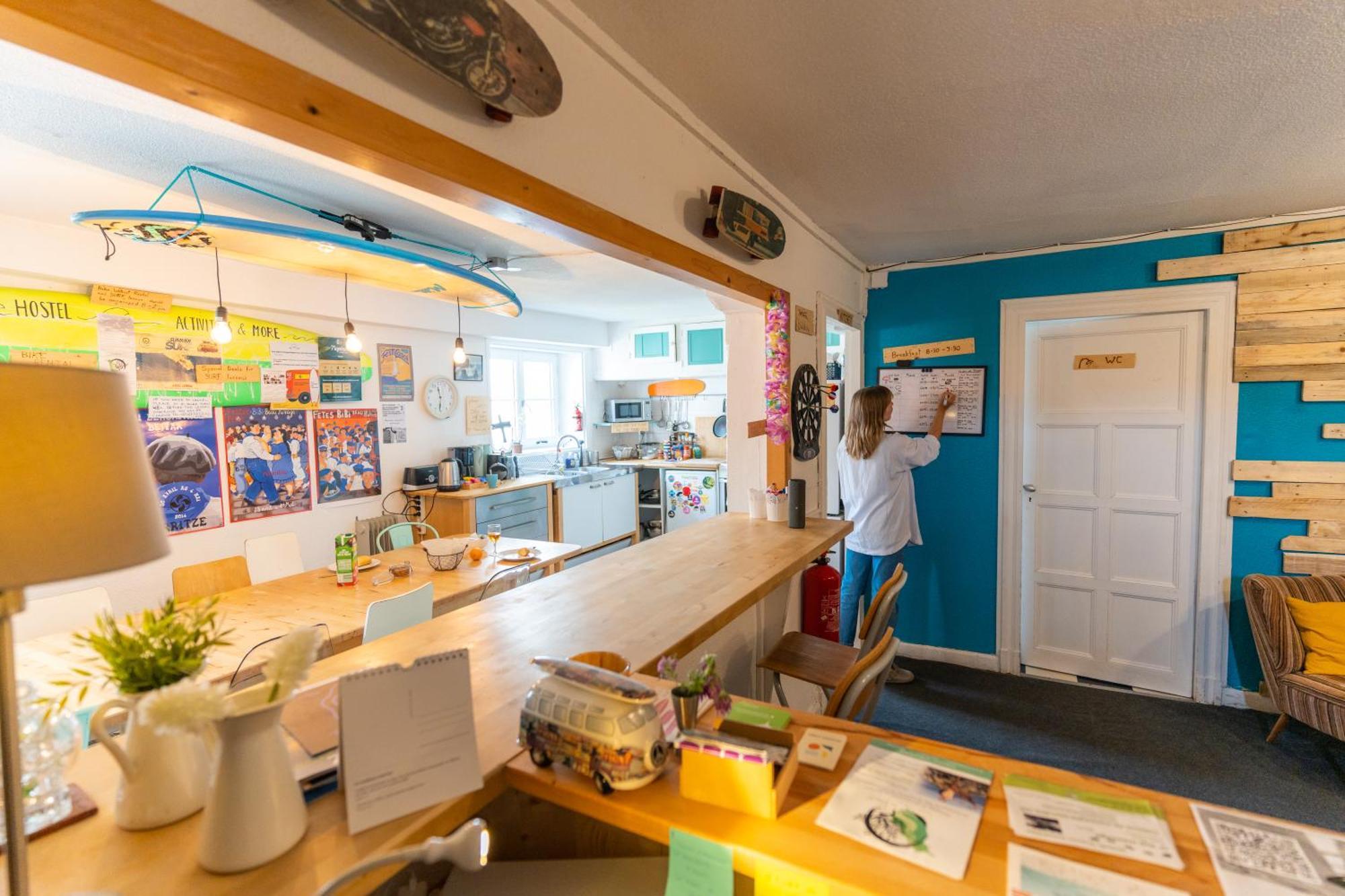 Surf Hostel Biarritz Bagian luar foto