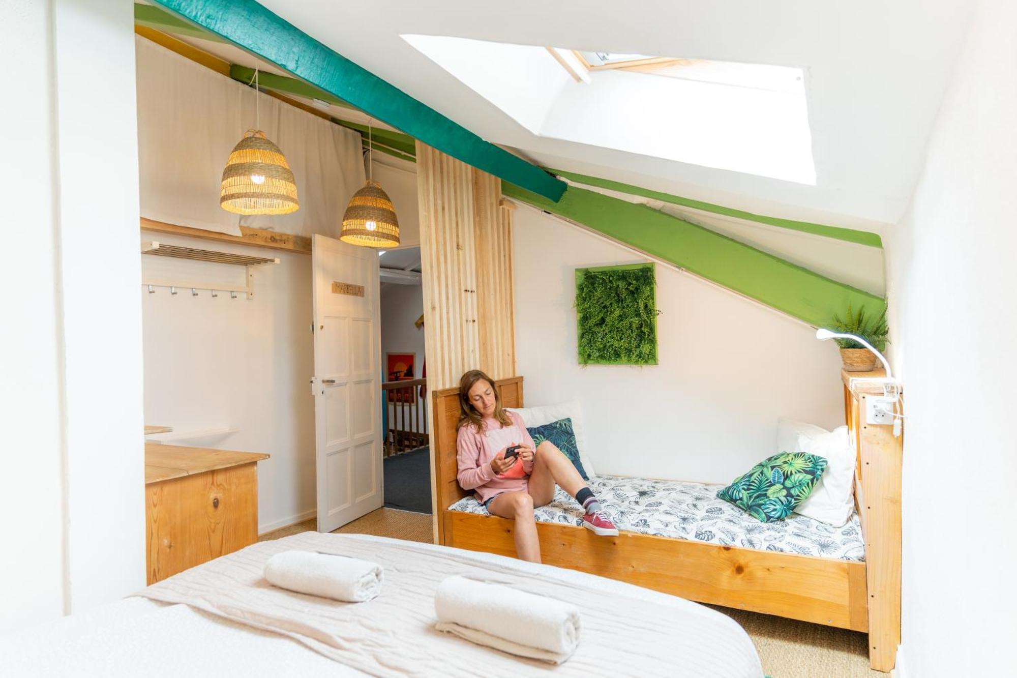 Surf Hostel Biarritz Bagian luar foto