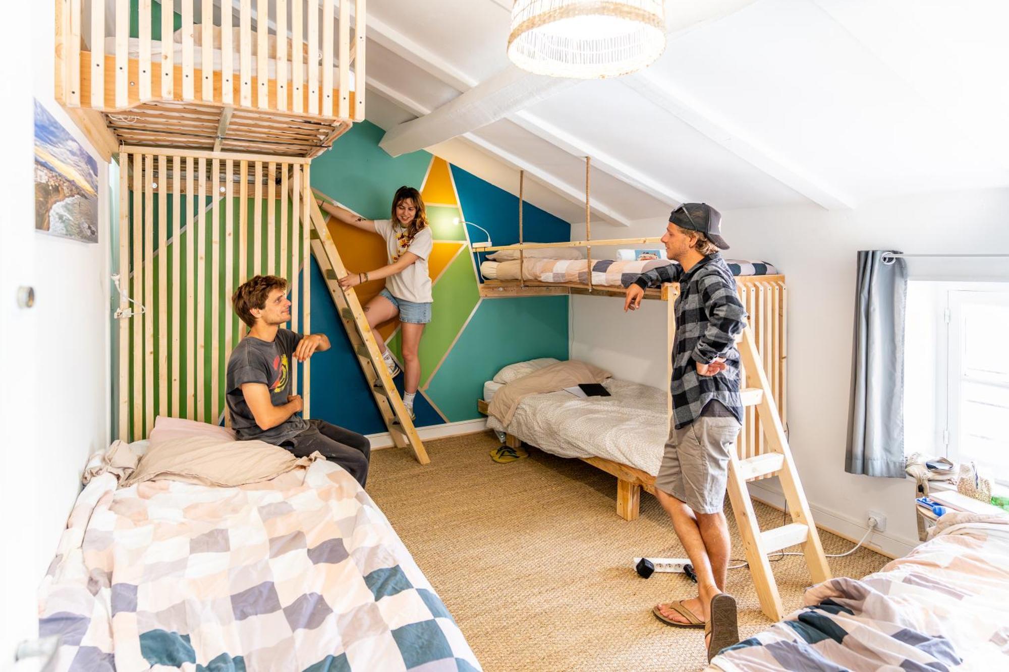 Surf Hostel Biarritz Bagian luar foto